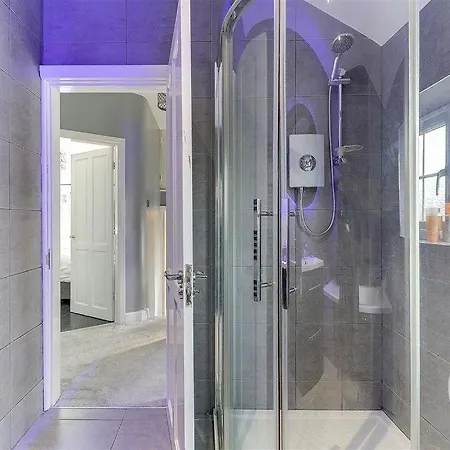 度假居 Barwick Retreat Luxury 4 Bed Detached Hot Tub Garden Bar