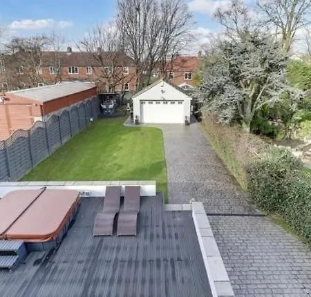 Barwick Retreat Luxury 4 Bed Detached Hot Tub Garden Bar 度假居