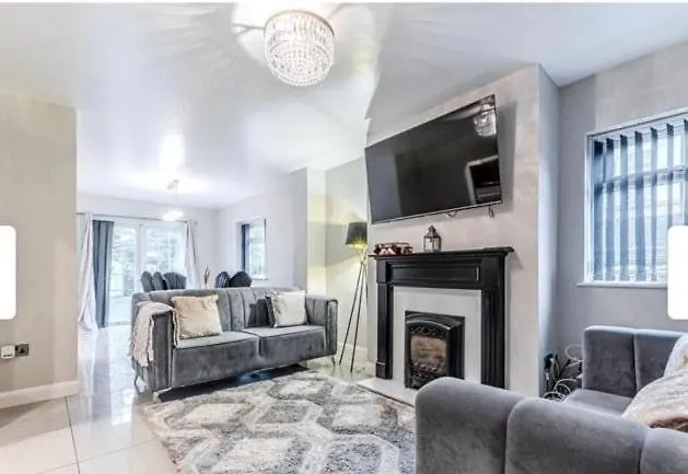 Holiday home Barwick Retreat Luxury 4 Bed Detached Hot Tub Garden Bar